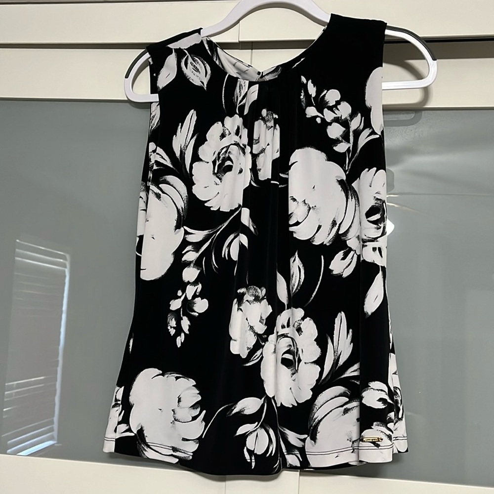 Calvin Klein black white floral top sz M
